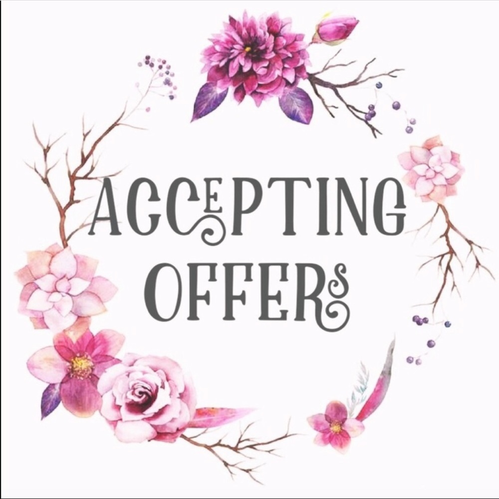 Make me a offer 🙃🤷🏻‍♀️